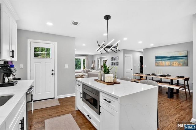 6 Estler Lane, Boonton Township, NJ 07005
