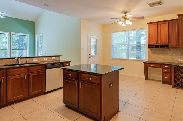 111 Regan Mead Court, The Woodlands, TX 77382