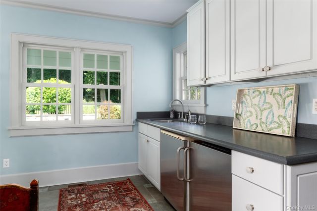 87 Hix Avenue, Rye, NY 10580