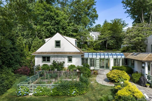 87 Hix Avenue, Rye, NY 10580