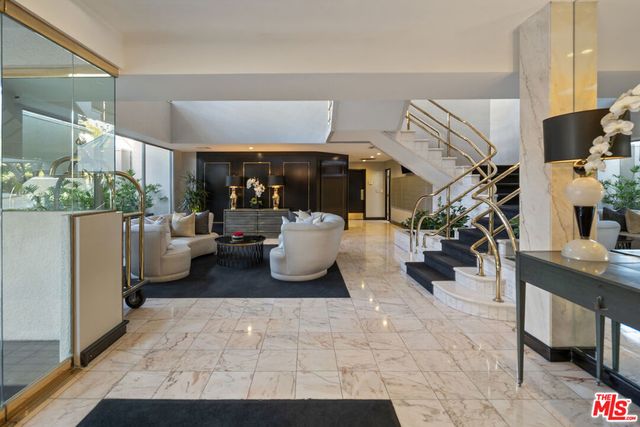 1131 Alta Loma Road 412, West Hollywood, CA 90069