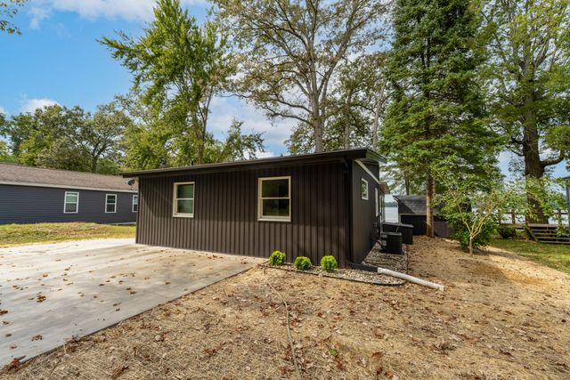50 E Baseline Road, Trowbridge Twp, MI 49055