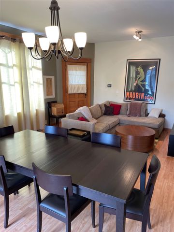 1324 Main Street, Grinnell, IA 50112