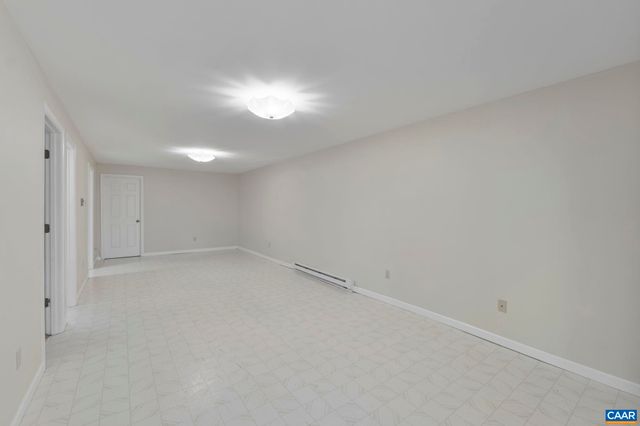 572 WHITCOVER CIR, Charlottesville, VA 22901