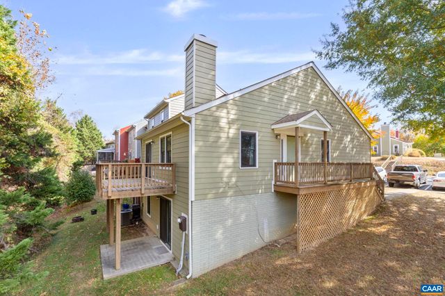 572 WHITCOVER CIR, Charlottesville, VA 22901