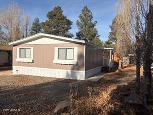 17230 S Iron Springs Road, Munds Park, AZ 86017