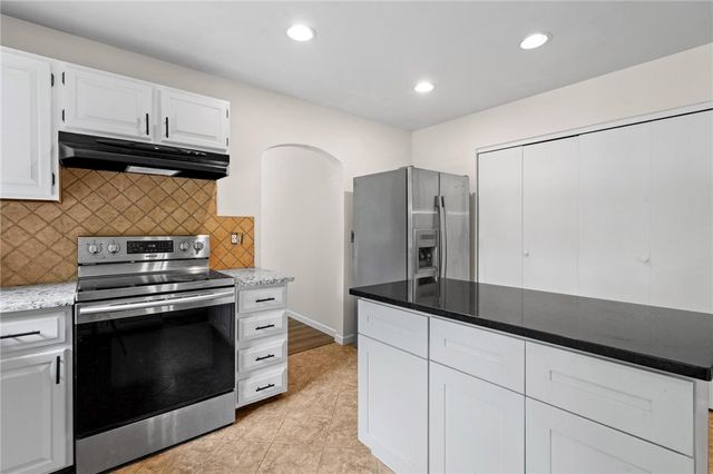303 E Whipp Road, Washington Twp, OH 45459
