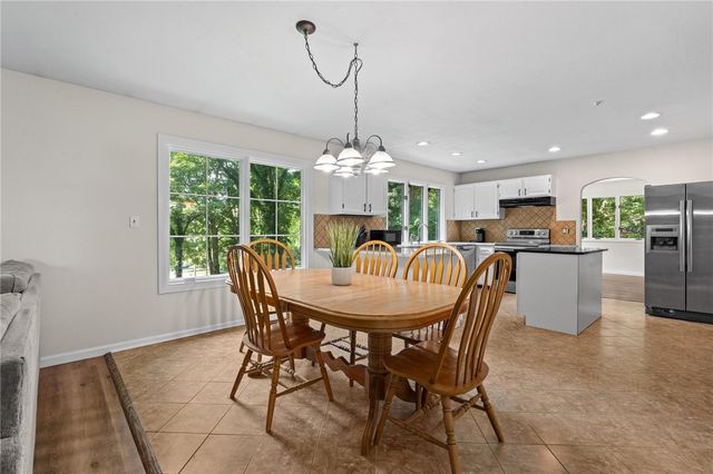 303 E Whipp Road, Washington Twp, OH 45459