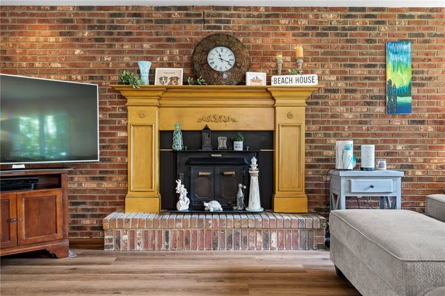 303 E Whipp Road, Washington Twp, OH 45459