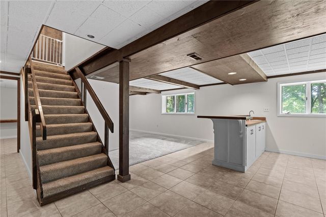 303 E Whipp Road, Washington Twp, OH 45459