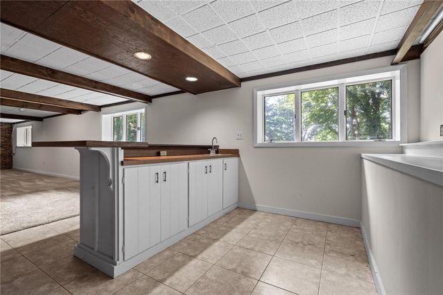 303 E Whipp Road, Washington Twp, OH 45459