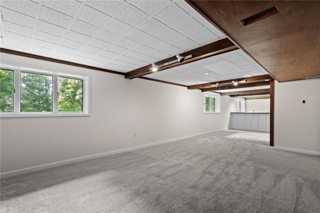 303 E Whipp Road, Washington Twp, OH 45459