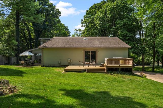 303 E Whipp Road, Washington Twp, OH 45459