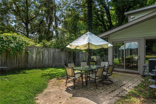 303 E Whipp Road, Washington Twp, OH 45459