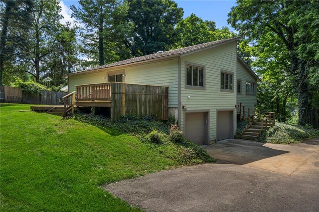 303 E Whipp Road, Washington Twp, OH 45459