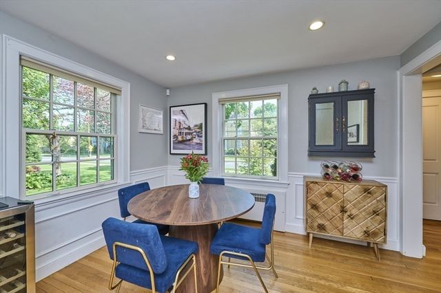 75 W Central St, Natick, MA 01760