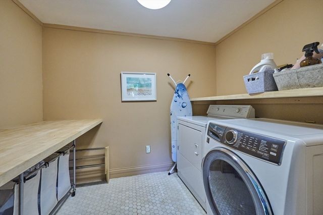 75 W Central St, Natick, MA 01760