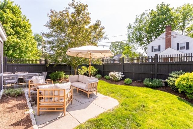 75 W Central St, Natick, MA 01760