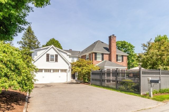75 W Central St, Natick, MA 01760