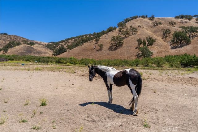 5750 El Pharo, Paso Robles, CA 93446