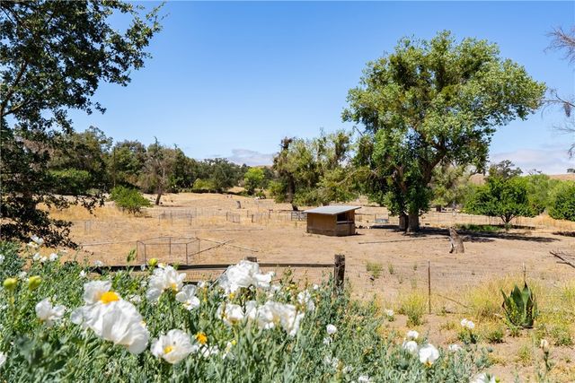 5750 El Pharo, Paso Robles, CA 93446
