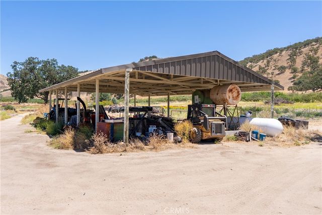 5750 El Pharo, Paso Robles, CA 93446