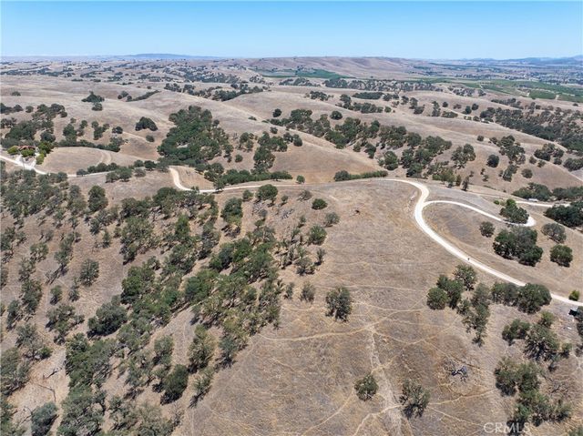 5750 El Pharo, Paso Robles, CA 93446