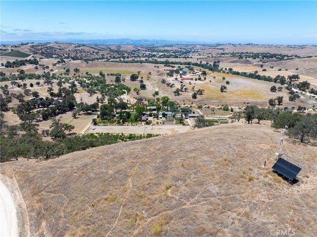 5750 El Pharo, Paso Robles, CA 93446