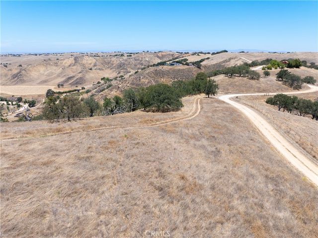 5750 El Pharo, Paso Robles, CA 93446