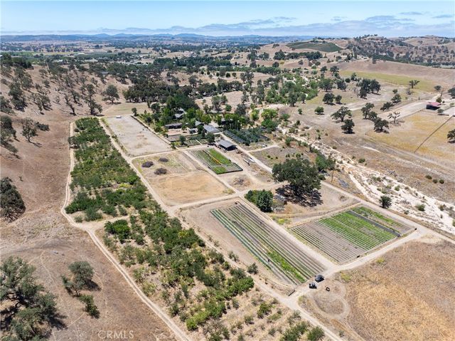 5750 El Pharo, Paso Robles, CA 93446