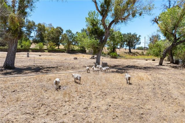 5750 El Pharo, Paso Robles, CA 93446