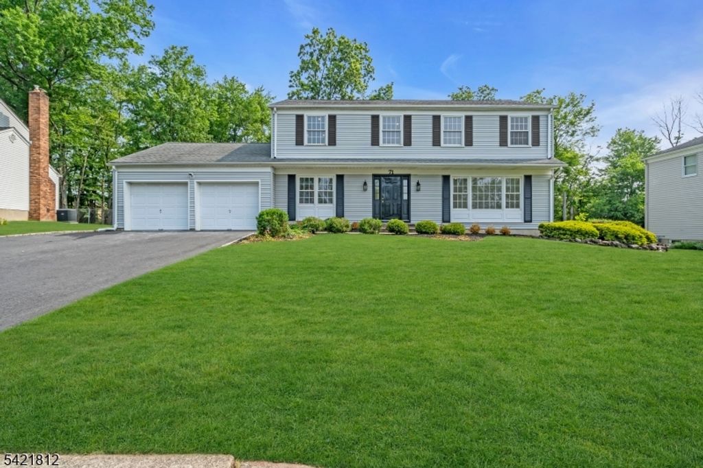 71 Tiffany Dr, East Hanover Twp., NJ 07936 — exterior