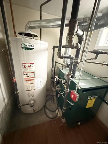 6423 181 St, Fresh Meadows, NY 11365