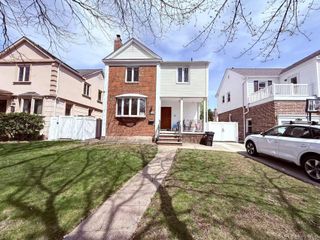 6423 181 St, Fresh Meadows, NY 11365