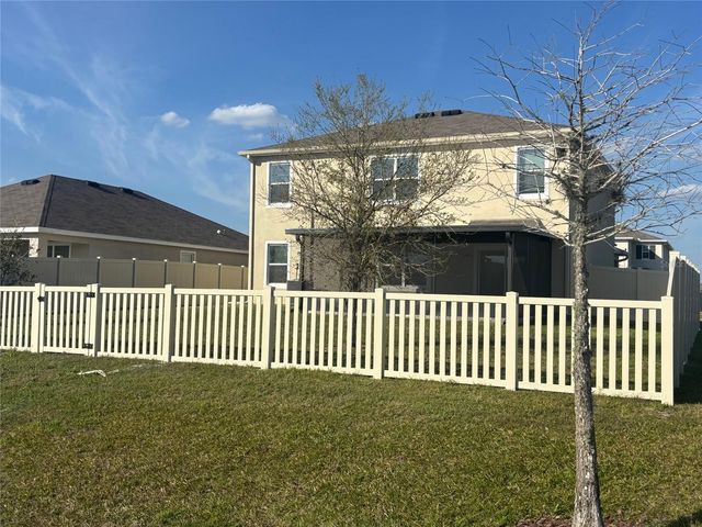 32762 PEZ LANDING LANE, Wesley Chapel, FL 33543