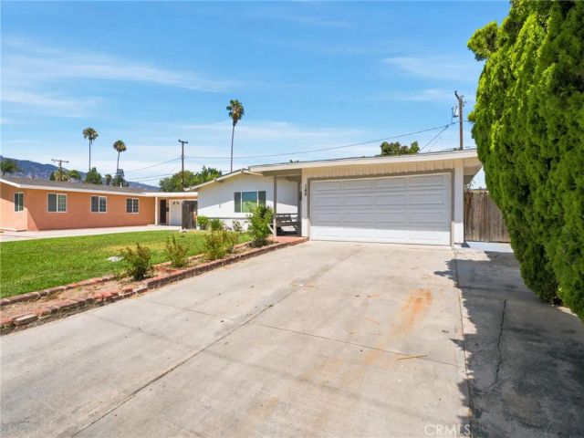 146 N Edenfield Avenue, Azusa, CA 91702