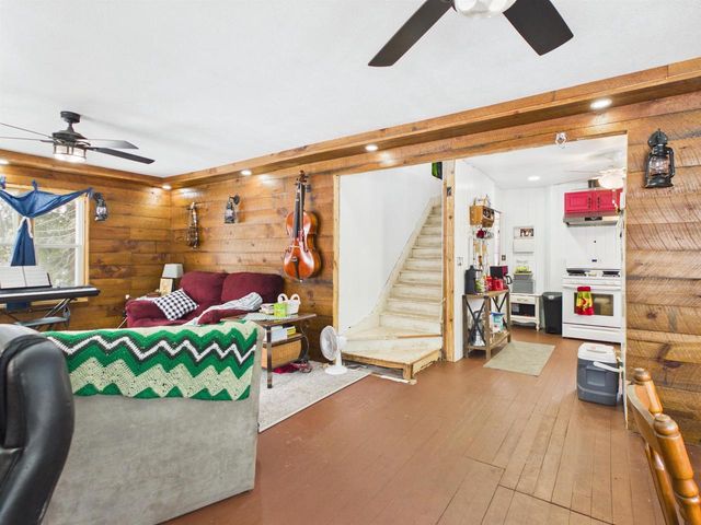 16090 W State Hwy 27, Hayward, WI 54843