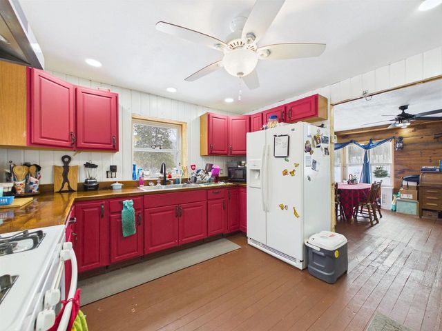 16090 W State Hwy 27, Hayward, WI 54843