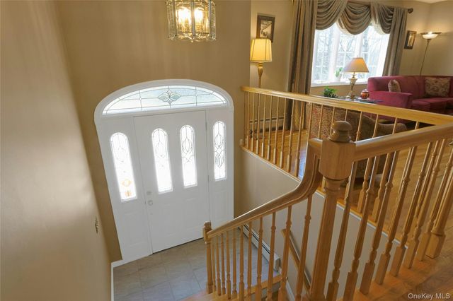 27 Hansen Street, Tappan, NY 10983