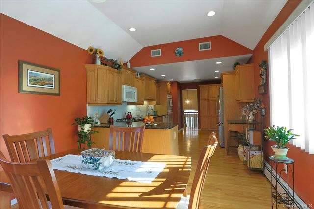 27 Hansen Street, Tappan, NY 10983