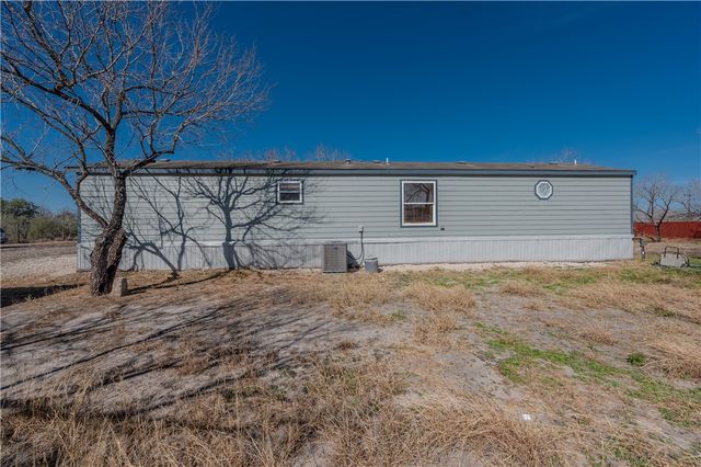 122 CR 3052, Orange Grove, TX 78372