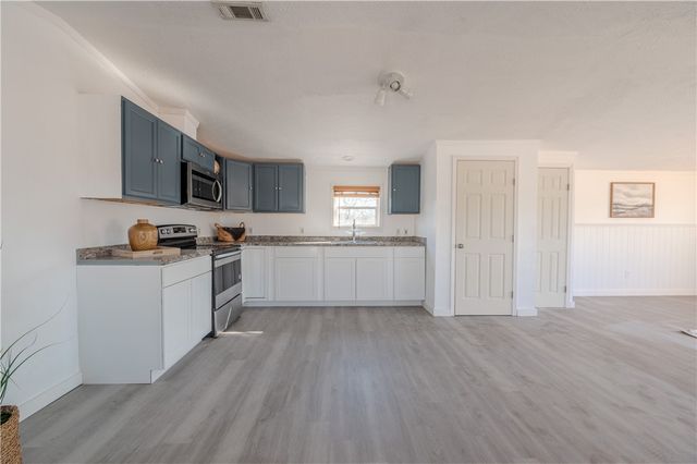 122 CR 3052, Orange Grove, TX 78372