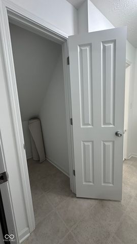 1226 Arlington Drive, Greenfield, IN 46140