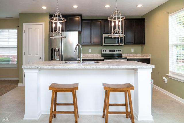 1226 Arlington Drive, Greenfield, IN 46140