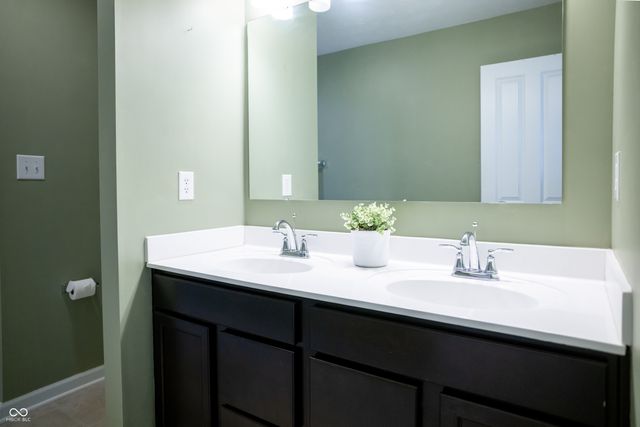 1226 Arlington Drive, Greenfield, IN 46140