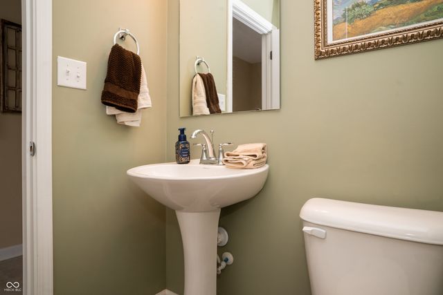 1226 Arlington Drive, Greenfield, IN 46140