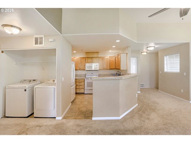 15050 Sw MALLARD Dr 201, Beaverton, OR 97007