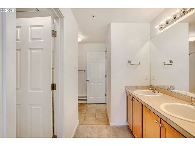 15050 Sw MALLARD Dr 201, Beaverton, OR 97007