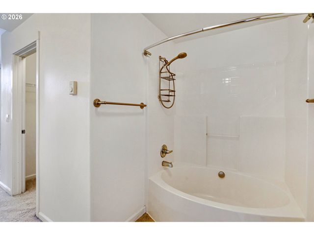 15050 Sw MALLARD Dr 201, Beaverton, OR 97007