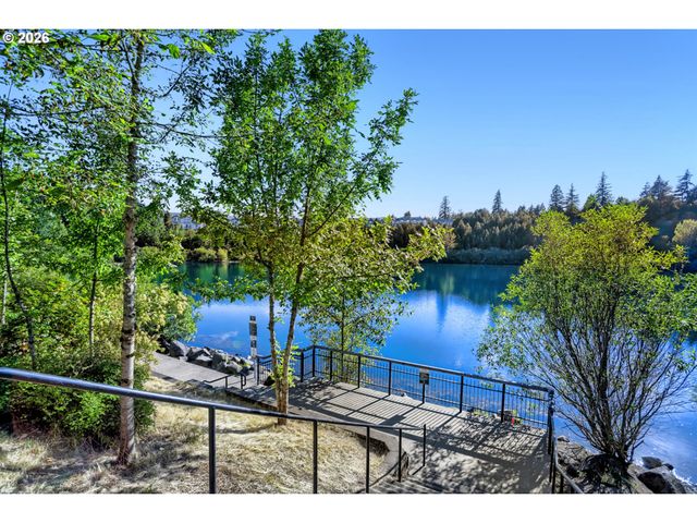 15050 Sw MALLARD Dr 201, Beaverton, OR 97007